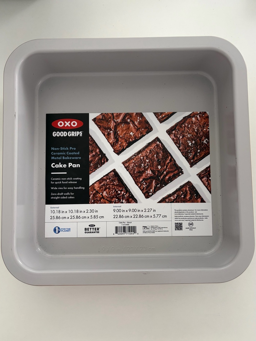 NEW OXO Non-Stick Pro Ceramic Coated Metal Cake Pan